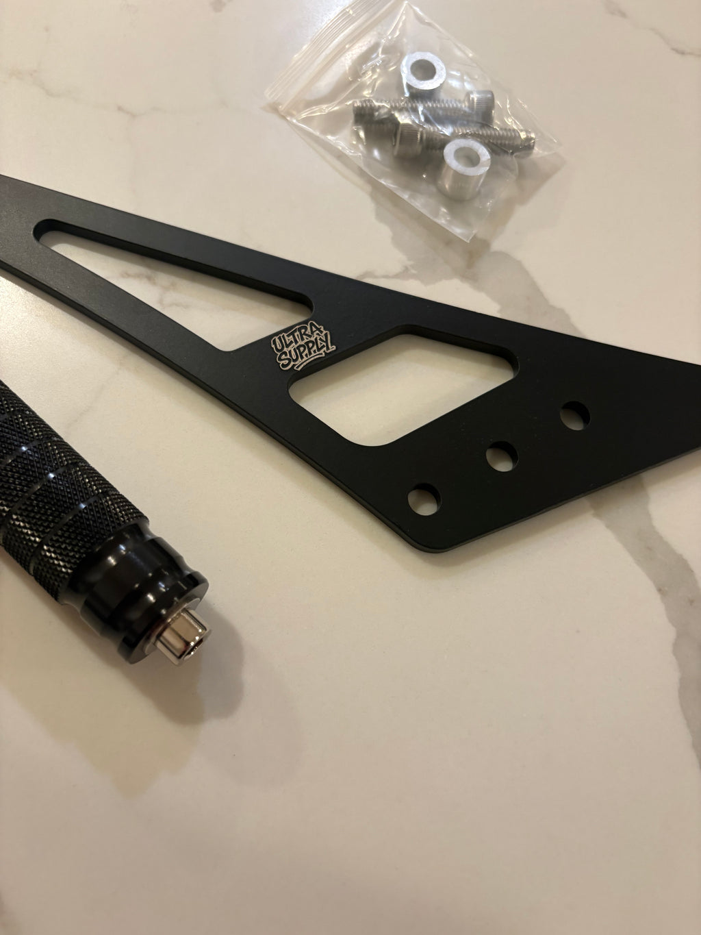 Ultra Bee shift-lock